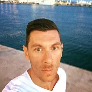 Meet your Posher, Teo